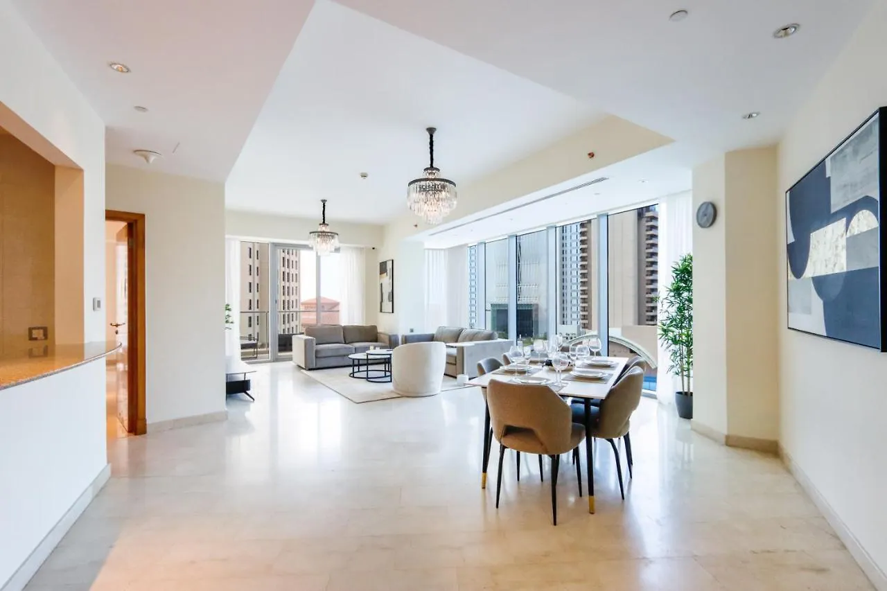 Livbnb Suites - 3Br In Trident, Steps To Beach Dubaï Appartement