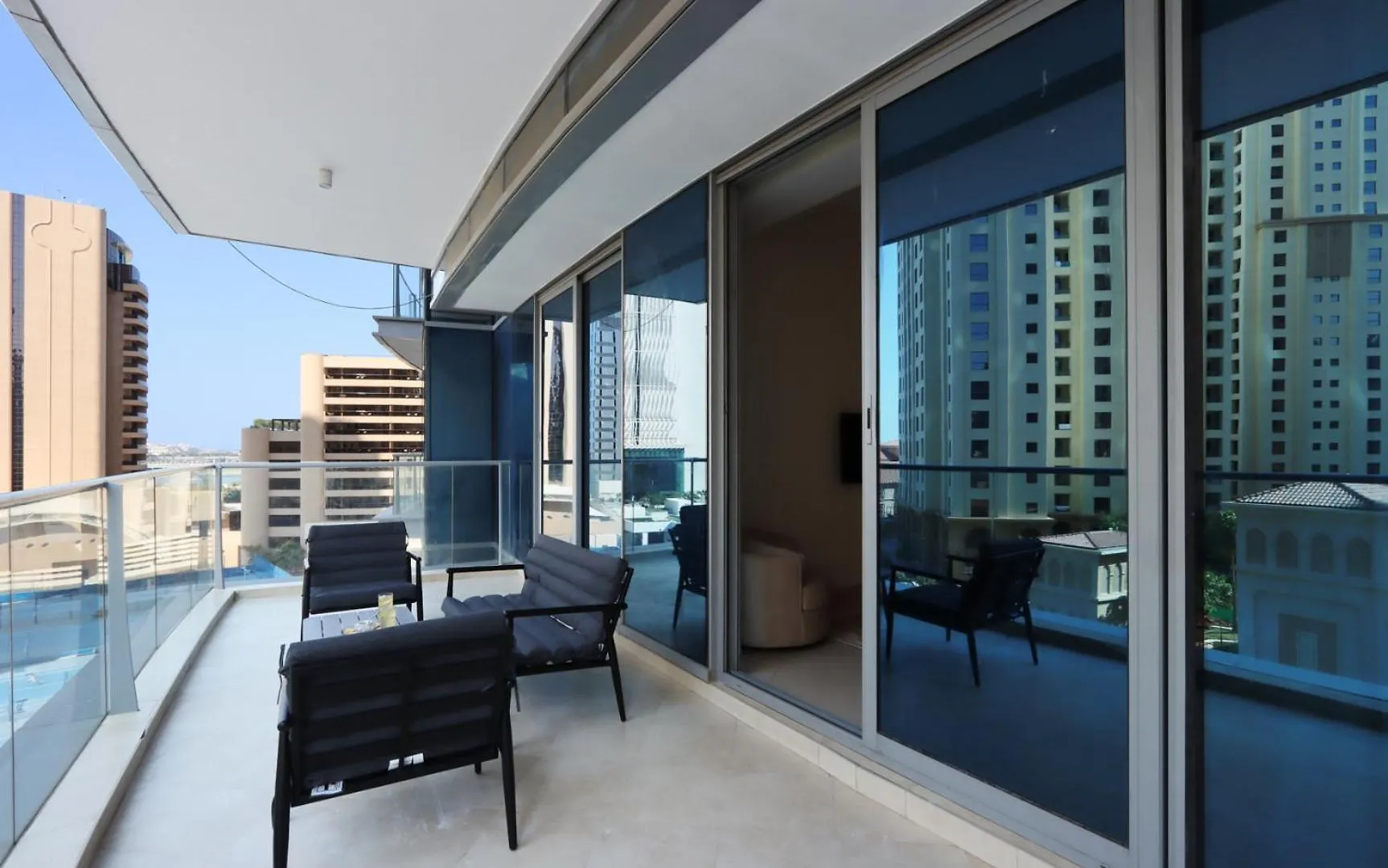 Livbnb Suites - 3Br In Trident, Steps To Beach Dubai Emirados Árabes Unidos